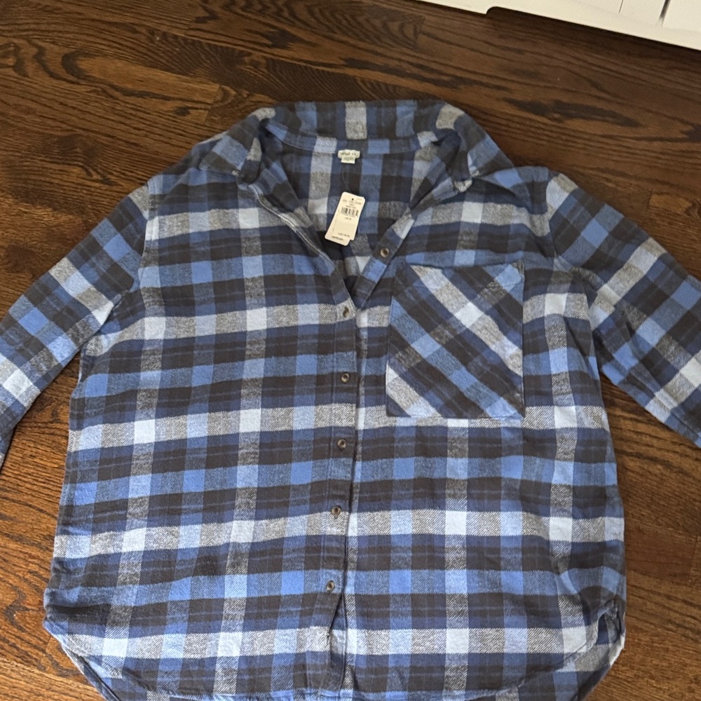 Aerie Navy and Gray Checkered Shirt